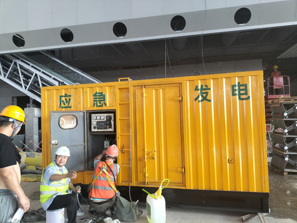 范县怎样判断空气滤清器是否需要更换？